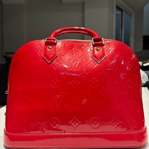Louis Vuitton’s Alma - Picture 3 of 6